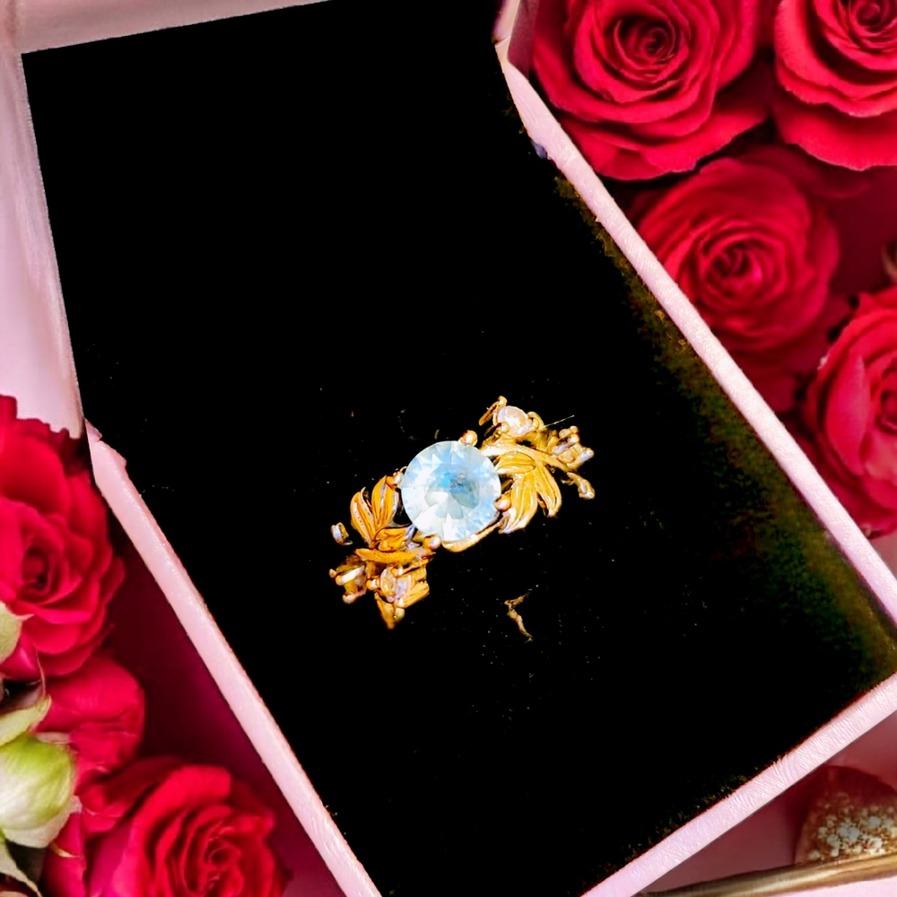 Elegant Gold and Blue Gemstone Ring